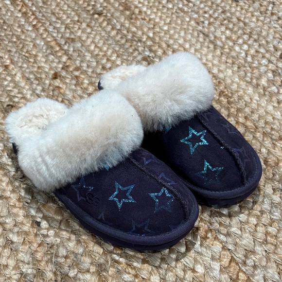 UGG Cozy II Iridescent Stars ⭐️ Slippers kids size 1 - Picture 1 of 7